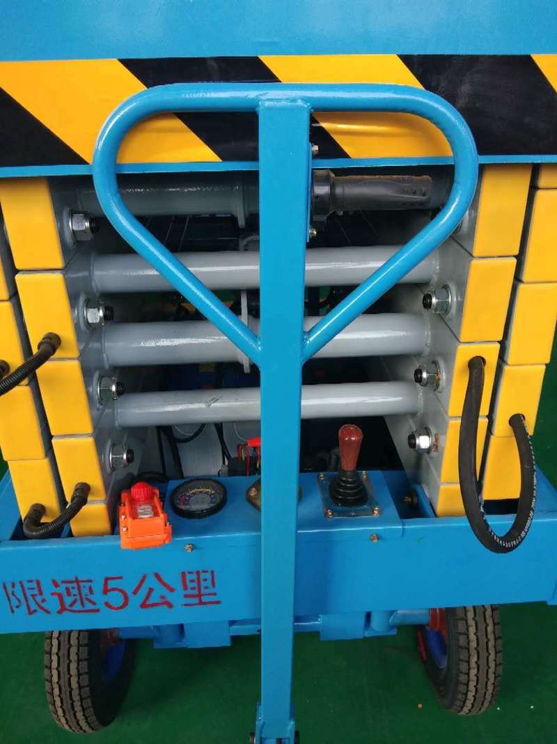 岳阳辅助行走式升降平台